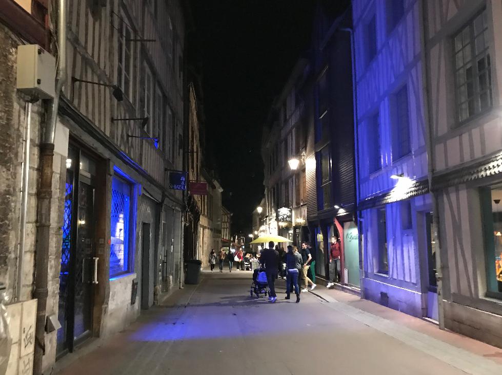 フランス・ルーアンの夜の街