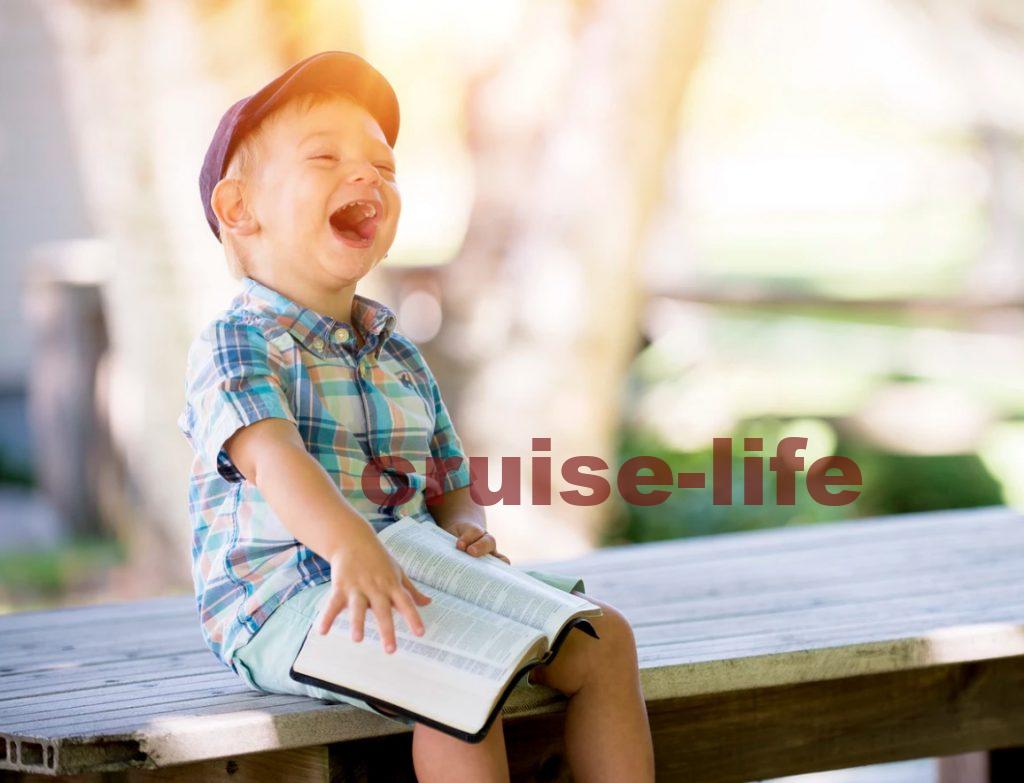 ワクワクで毎日を過ごす少年