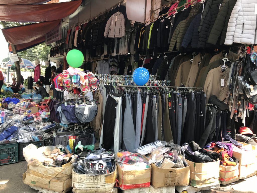 ベトナムハロン湾のマーケット