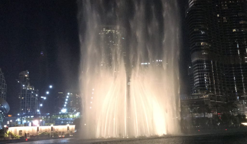 迫力満点の噴水ショー