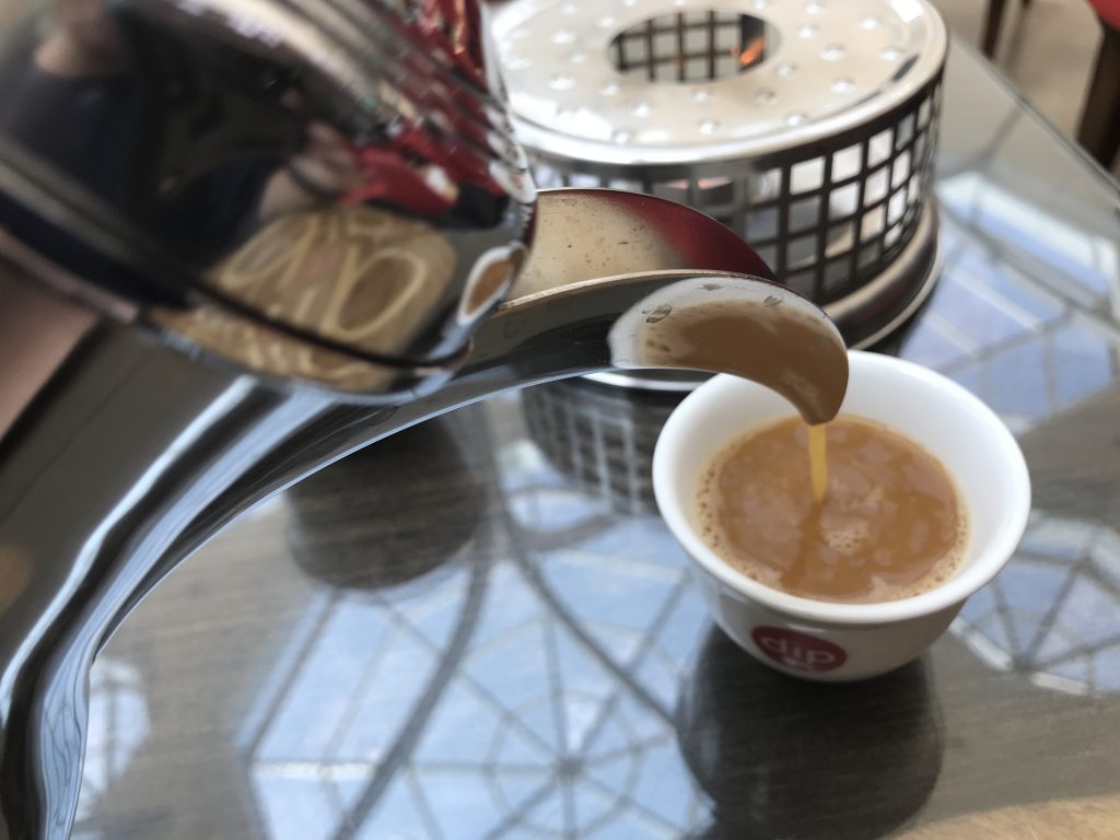 オマーンで飲んだアラビアコーヒー