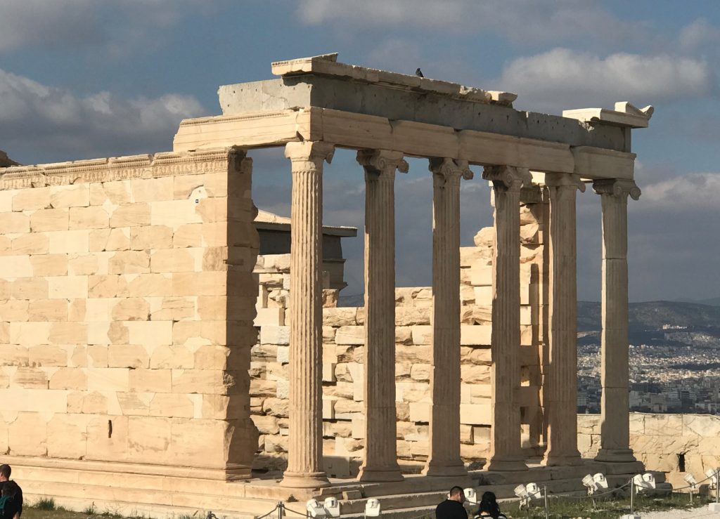 アテネのエレクティオン神殿