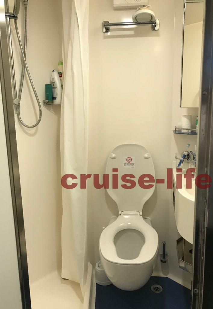 クルーズ船クルーのキャビン